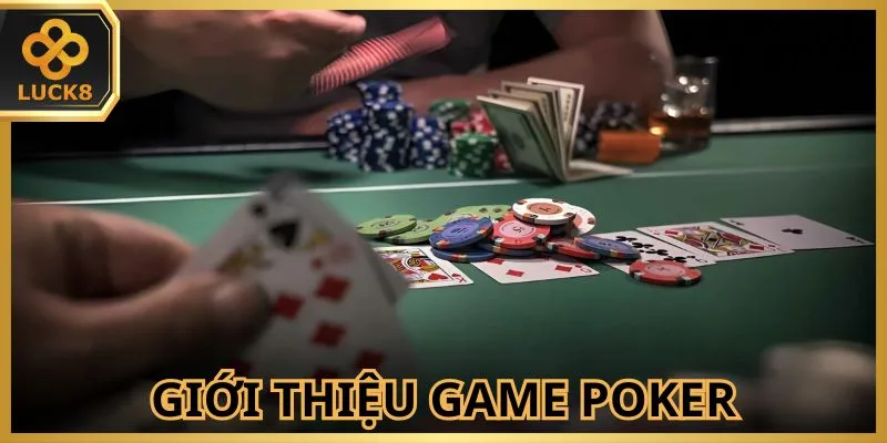 tua-game-poker-luck8-thu-hut-nhieu-nguoi-tham-gia